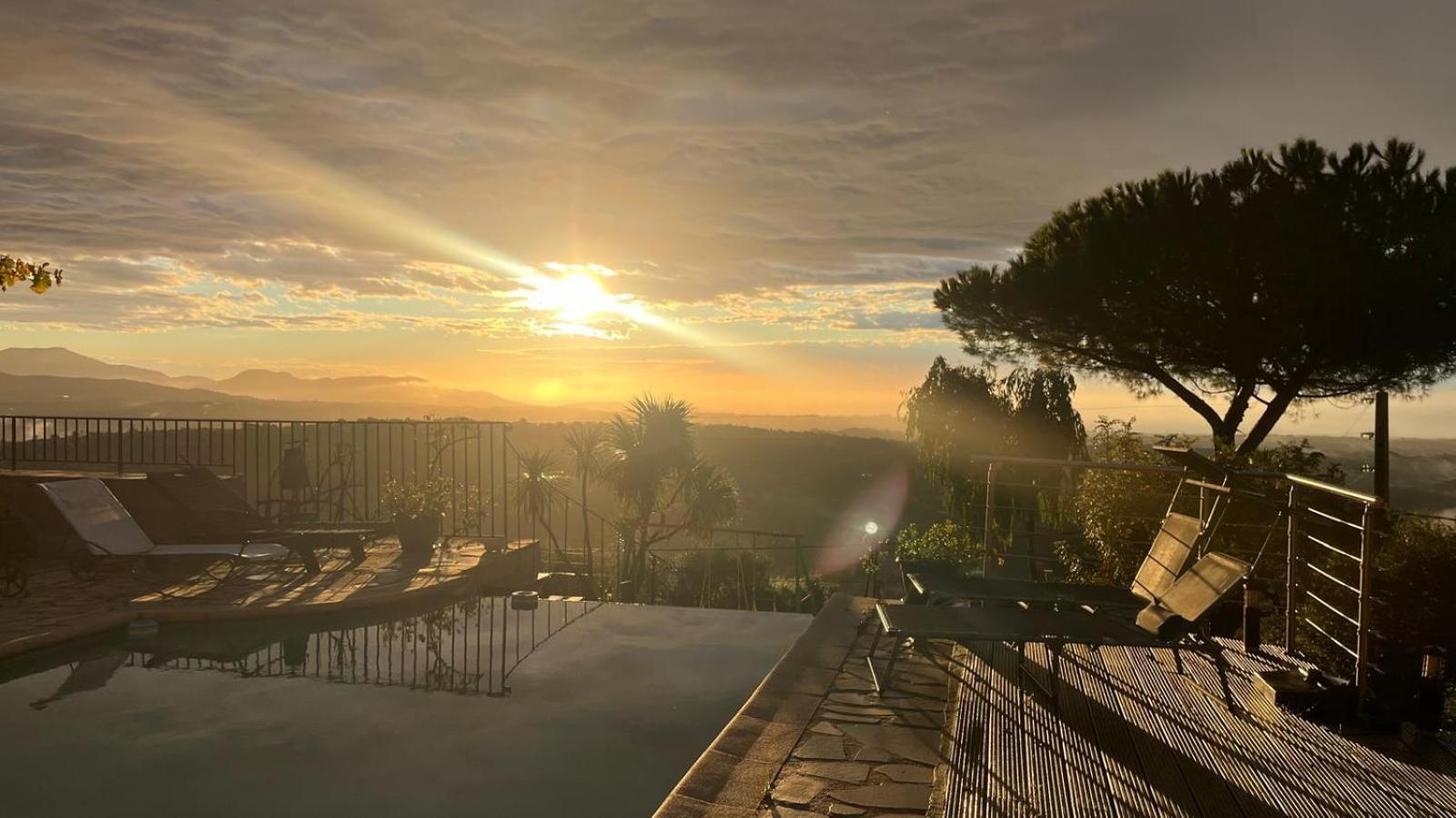 "Aux Balcons Du Riou" Avec Vue Mer 180 Degres Vence Exteriér fotografie